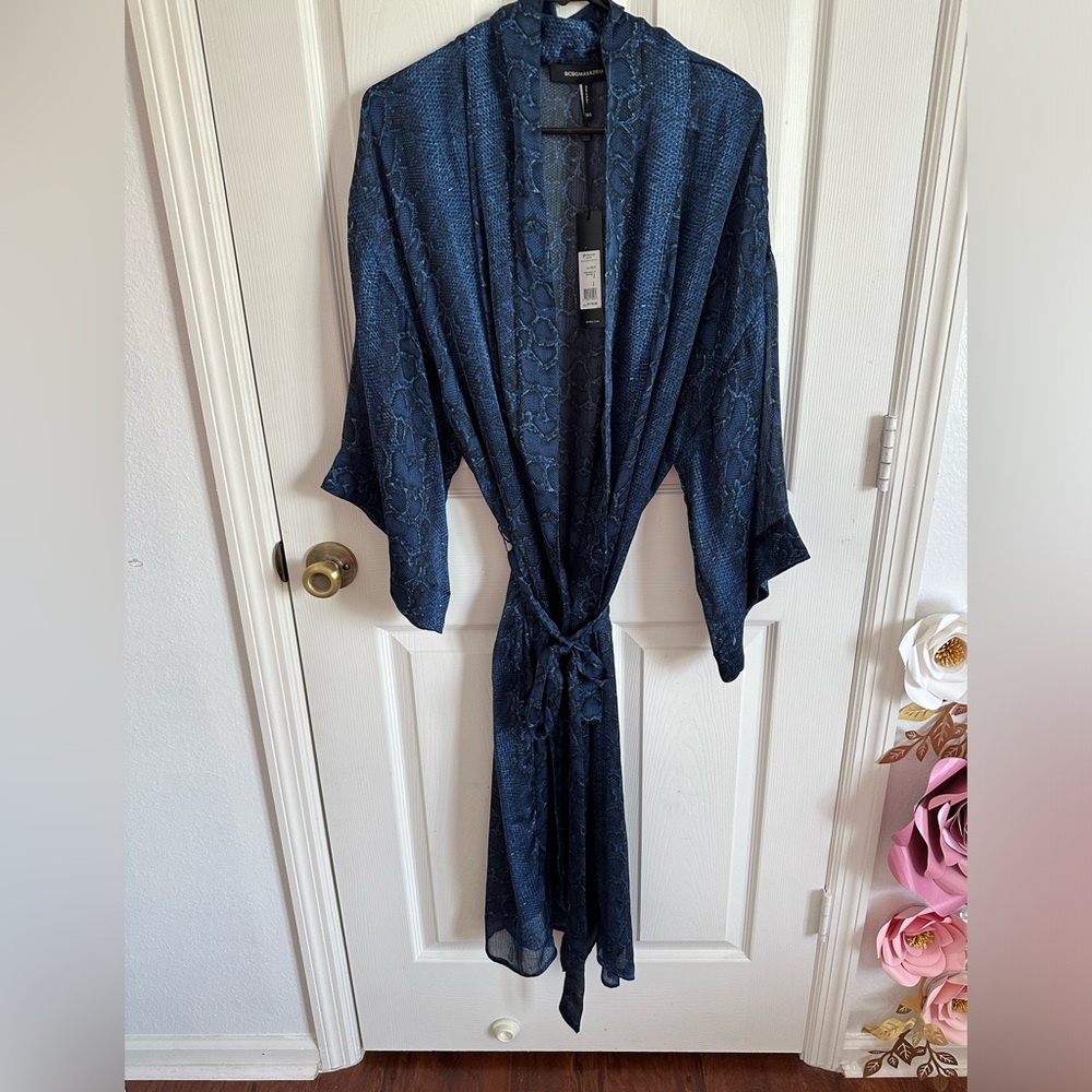 BCBGMaxAzria Blue Lace Robe